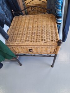 c4904a0b-b1fc-4a28-8f55-56b83e7992d3