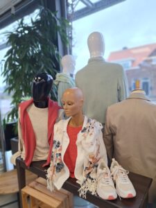 6249bf22-bbbc-4c85-a0e7-65da0ad1668d