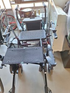 f563f225-bf72-46a3-b619-dd6bbc34415a